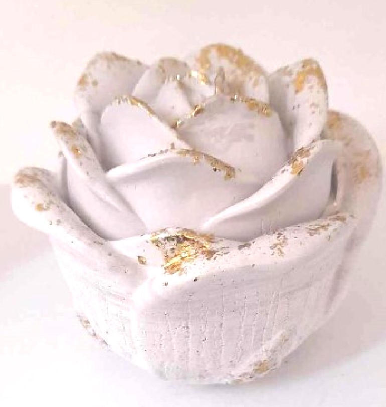 Χειροποίητες Μπομπονιέρες Βάπτισης-Γάμου μπιζουτιέρα λουλούδι  Με Φύλλα Χρυσού Με 5 Κλασσικά Κουφέτα